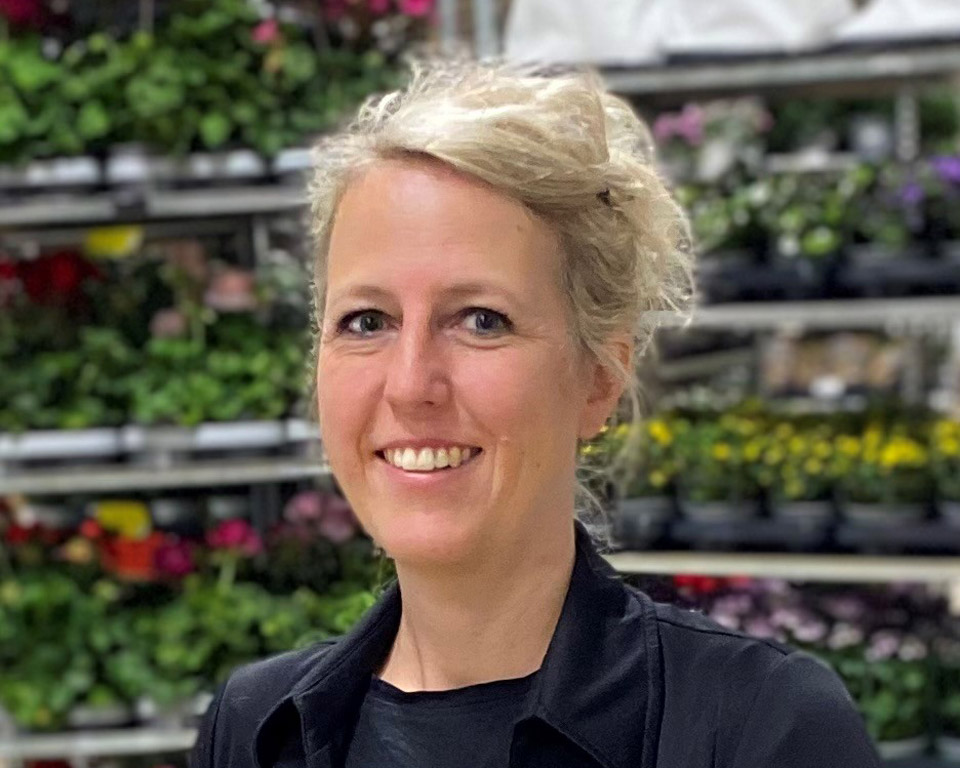 Charlotta Nilsson, kundansvarig för växter i offentlig miljö